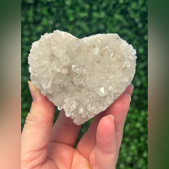 Moroccan Quartz Heart - Picture 3 of 3
